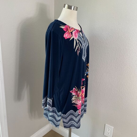 JM Collection Woman Plus 3X Floral Navy Tunic Top Embellished Neckline Shirt - Picture 7 of 12
